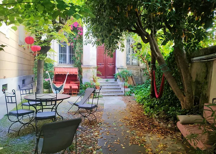 La Maioun Guesthouse