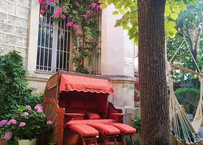 La Maioun Guesthouse